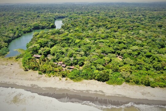 Das Pacuare Reservat liegt an einer 6 kilometerlangen Küstenlinine.
